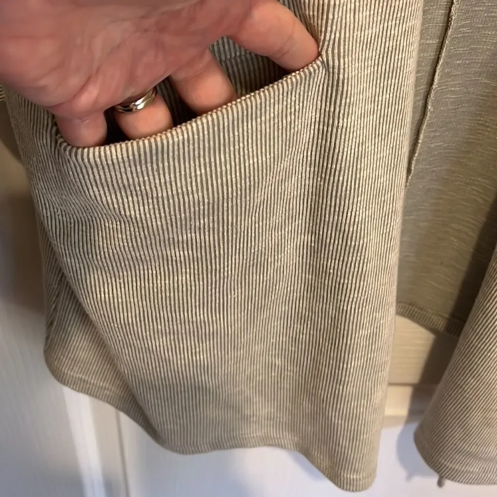 Donni Designer One Size Gray Cardigan